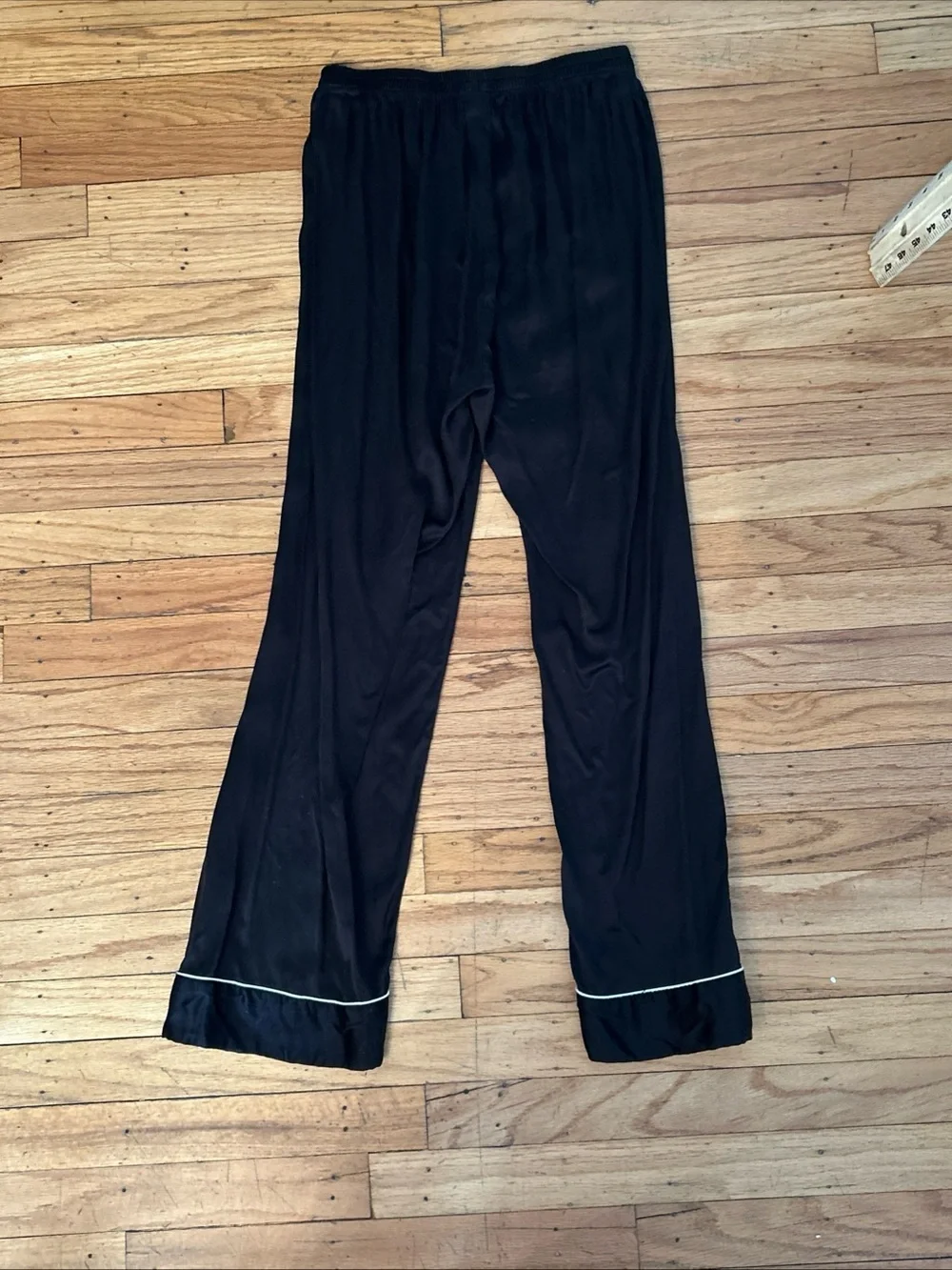 Silksilky elegant black